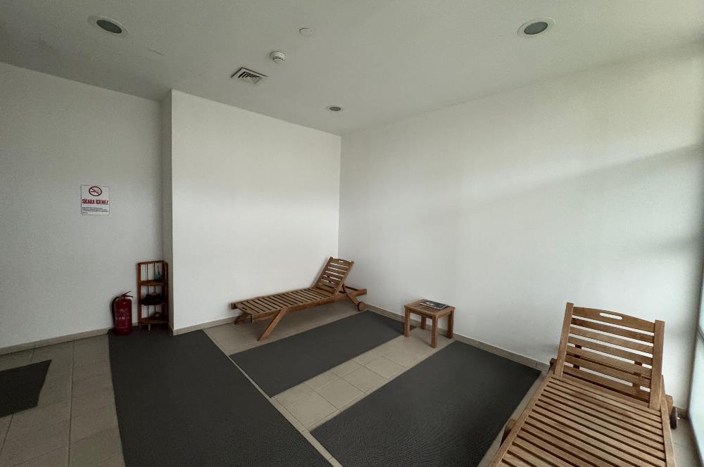 Şişli Plazada Değerli Lokasyonda full manzaralı Özel 2+1