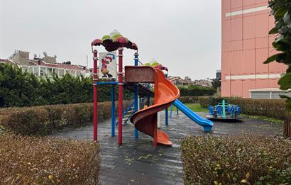 Şişli Plazada Değerli Lokasyonda full manzaralı Özel 2+1