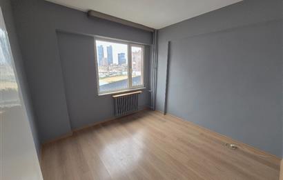 Akmerkez Karşısı Belediye Sitesi'nde Kiralık 2+1 Daire