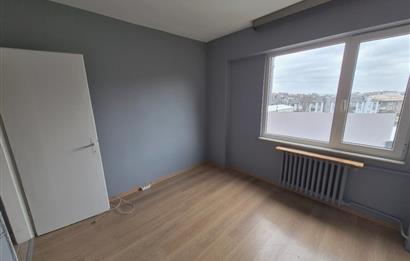 Akmerkez Karşısı Belediye Sitesi'nde Kiralık 2+1 Daire