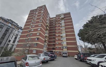 Akmerkez Karşısı Belediye Sitesi'nde Kiralık 2+1 Daire