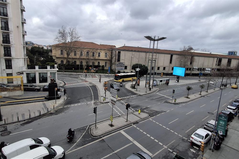 HALASKARGAZİ CAD. OSMANBEY METROYA YAKIN SATILIK 2+1 BOŞ DAİRE