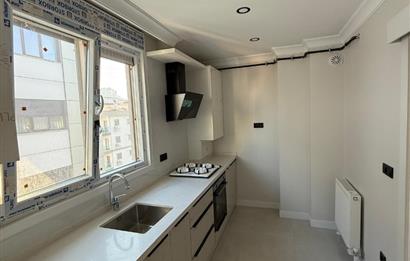 CENTURY 21 PREMİUM - ERENKÖY'de BAĞDAT CAD. YAKIN 3+1 YENİ DAİRE