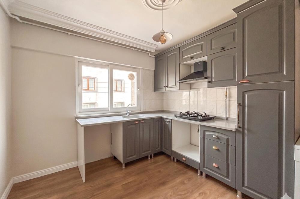 Çınarcık Çamlık’ta Denize Yürüme Mesafesinde 2+1 Balkonlu Satılık Daire