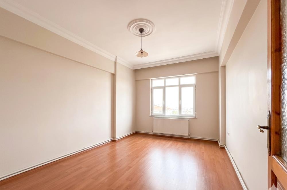 Çınarcık Çamlık’ta Denize Yürüme Mesafesinde 2+1 Balkonlu Satılık Daire