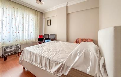 Çınarcık Çamlık’ta Denize Yürüme Mesafesinde 2+1 Balkonlu Satılık Daire