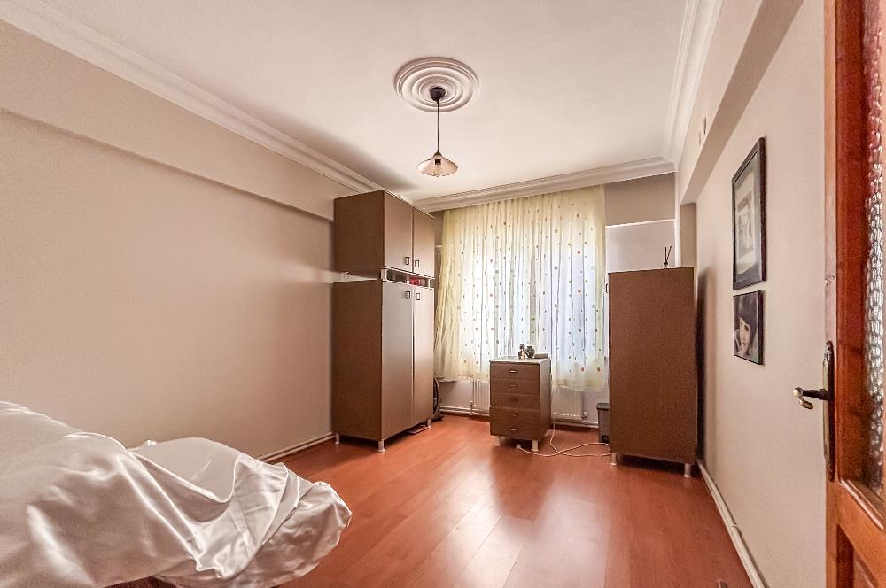 Çınarcık Çamlık’ta Denize Yürüme Mesafesinde 2+1 Balkonlu Satılık Daire