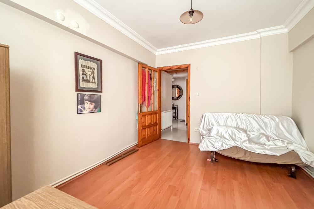 Çınarcık Çamlık’ta Denize Yürüme Mesafesinde 2+1 Balkonlu Satılık Daire