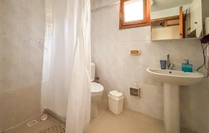 Çınarcık Çamlık’ta Denize Yürüme Mesafesinde 2+1 Balkonlu Satılık Daire