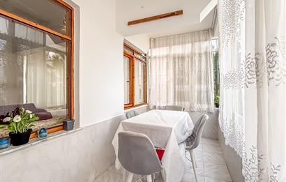 Çınarcık Çamlık’ta Denize Yürüme Mesafesinde 2+1 Balkonlu Satılık Daire