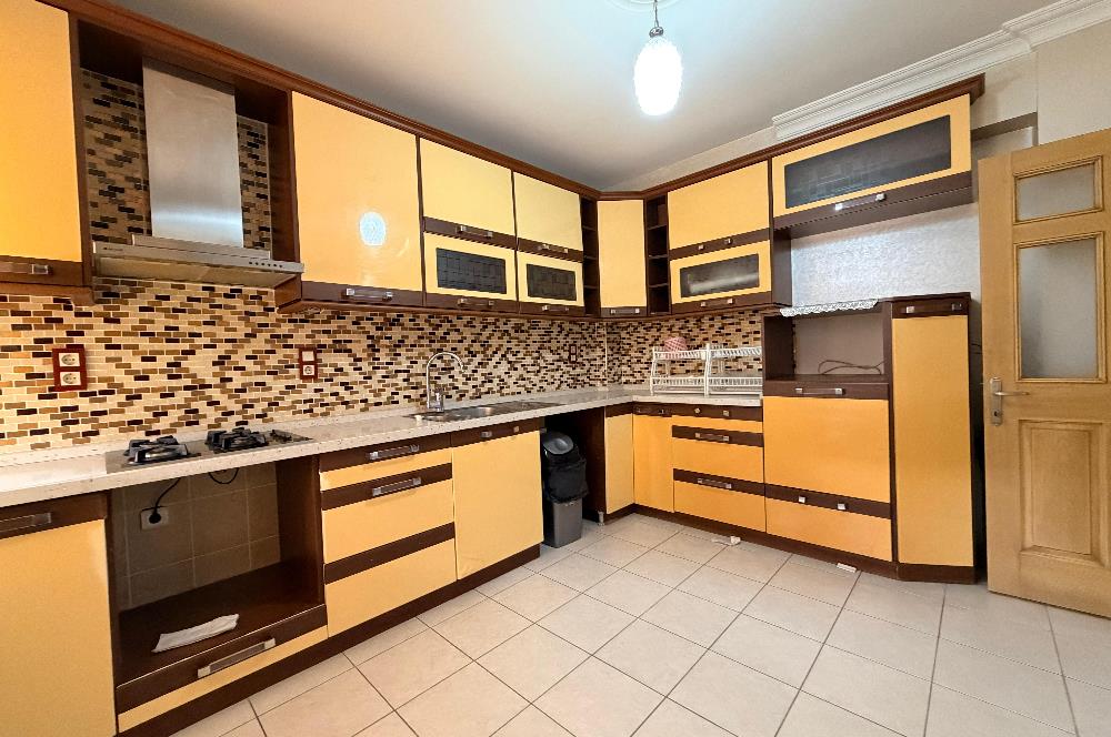 Beşevler Merkezi 4+1 Modern ve Aydınlık Daire
