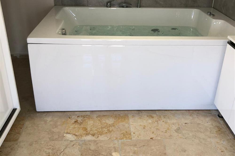 Tunalı ve Kızılay'a yürüme mesafesinde muhteşem teraslı dublex