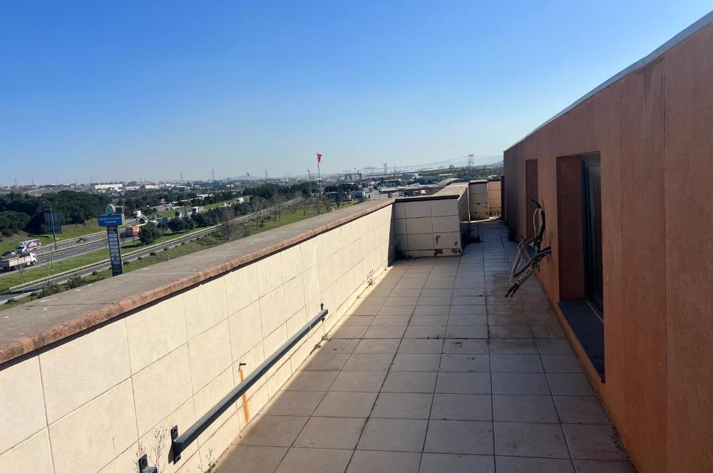 Tuzla Orhanlı'da Satılık Depo & Fabrikaya Uygun Komple Bina