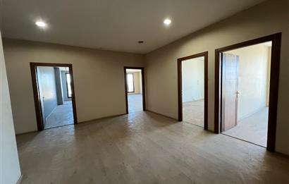 Tuzla Orhanlı'da Satılık Depo & Fabrikaya Uygun Komple Bina