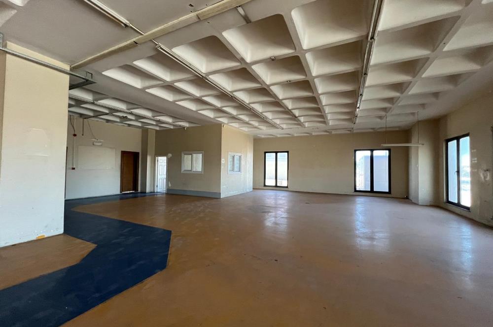 Tuzla Orhanlı'da Satılık Depo & Fabrikaya Uygun Komple Bina
