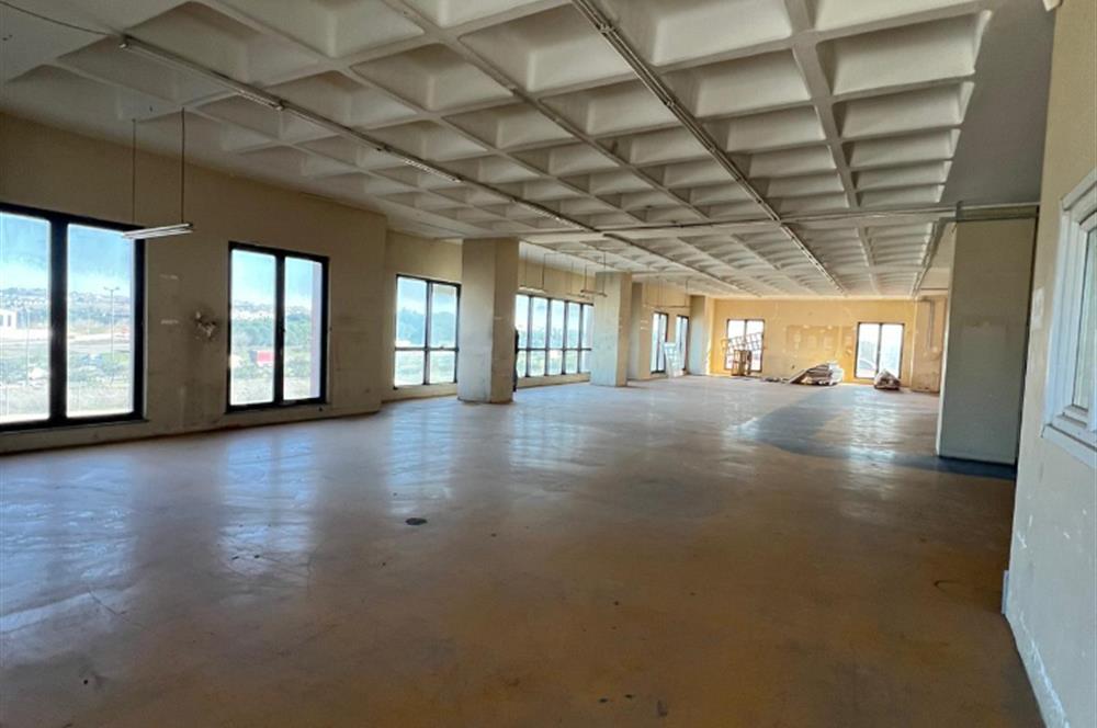 Tuzla Orhanlı'da Satılık Depo & Fabrikaya Uygun Komple Bina