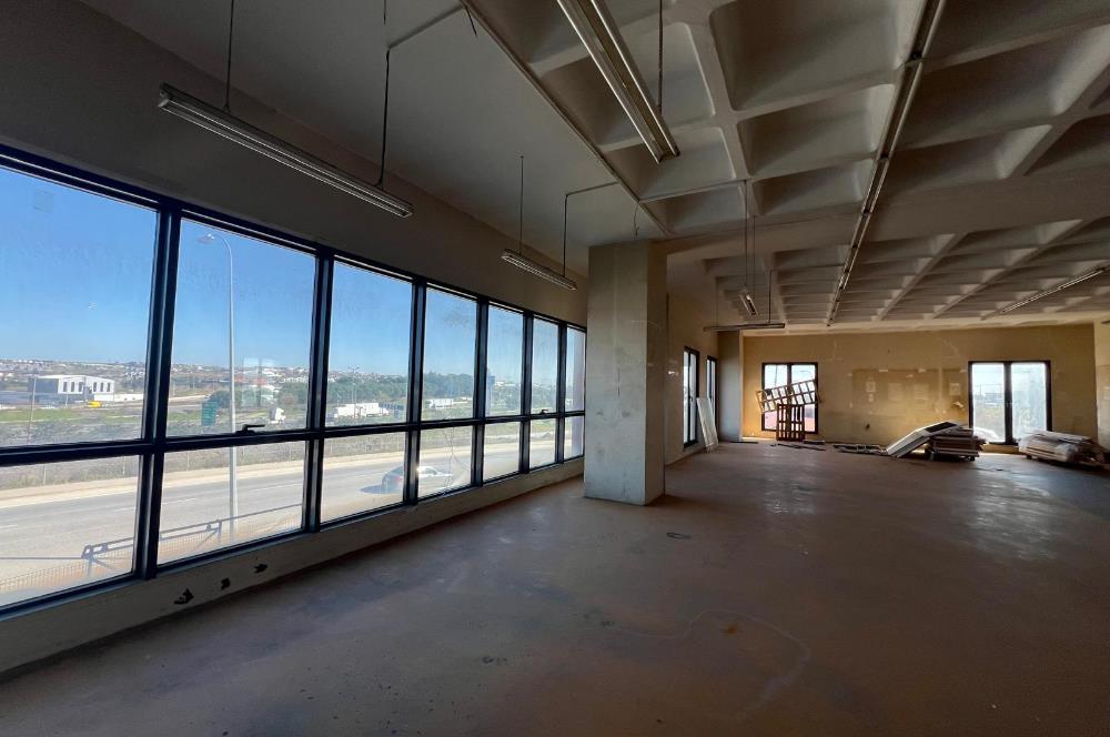 Tuzla Orhanlı'da Satılık Depo & Fabrikaya Uygun Komple Bina