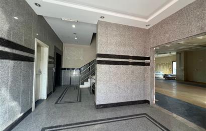 Tuzla Orhanlı'da Satılık Depo & Fabrikaya Uygun Komple Bina