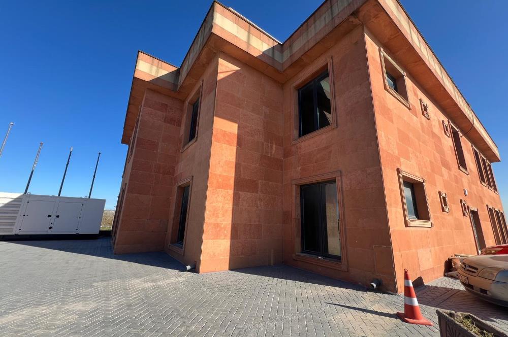 Tuzla Orhanlı'da Satılık Depo & Fabrikaya Uygun Komple Bina