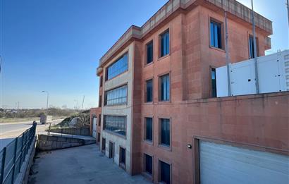 Tuzla Orhanlı'da Satılık Depo & Fabrikaya Uygun Komple Bina