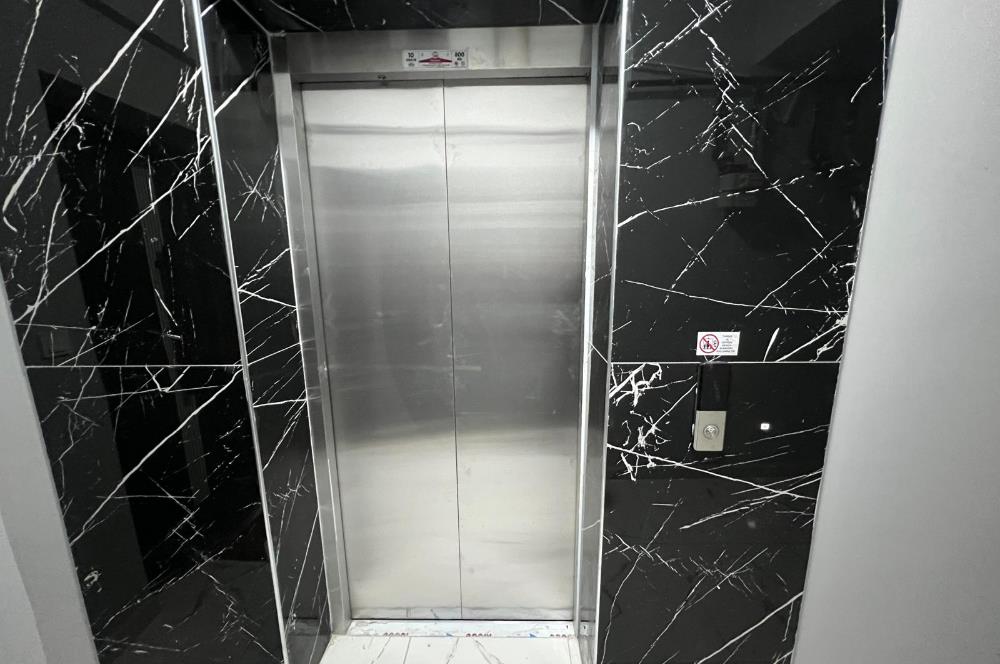 MERKEZİ KONUM GOP'TA SIFIR ARA KAT EŞYALI KİRALIK 1+1 DAİRE