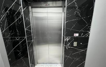 MERKEZİ KONUM GOP'TA SIFIR ARA KAT EŞYALI KİRALIK 1+1 DAİRE