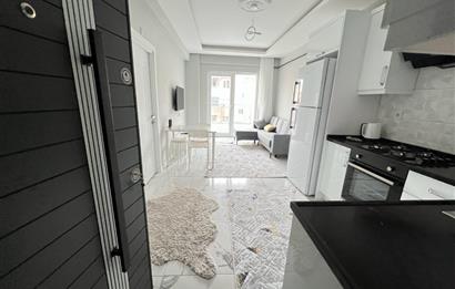 MERKEZİ KONUM GOP'TA SIFIR ARA KAT EŞYALI KİRALIK 1+1 DAİRE