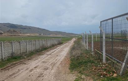 Century21 Plus'dan İscehisar/Çalışlar Köyünde Satılık Tarla