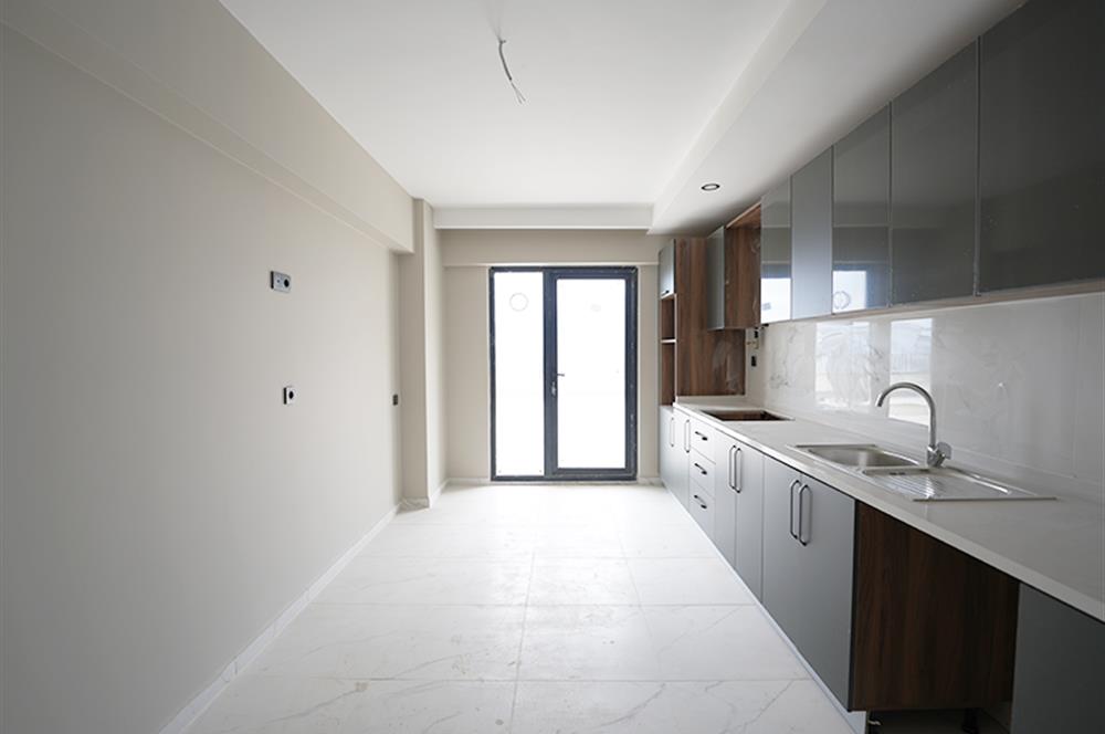 C21 Cius; Hisar’da Özel Bahçeli, Deniz Manzaralı Sıfır 3+1 Daire