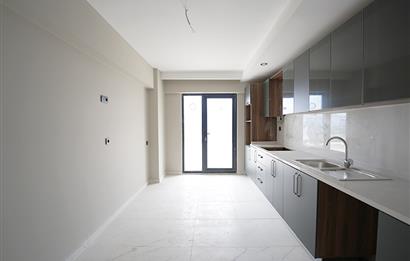 C21 Cius; Hisar’da Özel Bahçeli, Deniz Manzaralı Sıfır 3+1 Daire