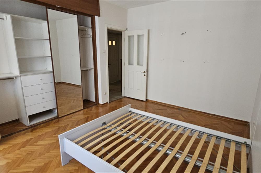 ŞİŞLİ MERKEZ MAHALLESİ PERİHAN SOKAK'TA KİRALIK 3+1 DAİRE