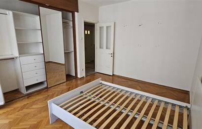 ŞİŞLİ MERKEZ MAHALLESİ PERİHAN SOKAK'TA KİRALIK 3+1 DAİRE