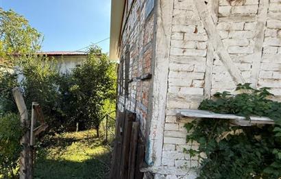 C21 Cius; Fevziye’de Köy İçi İmarlı Çift Cephe 655 m² Satılık Arsa