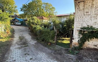 C21 Cius; Fevziye’de Köy İçi İmarlı Çift Cephe 655 m² Satılık Arsa