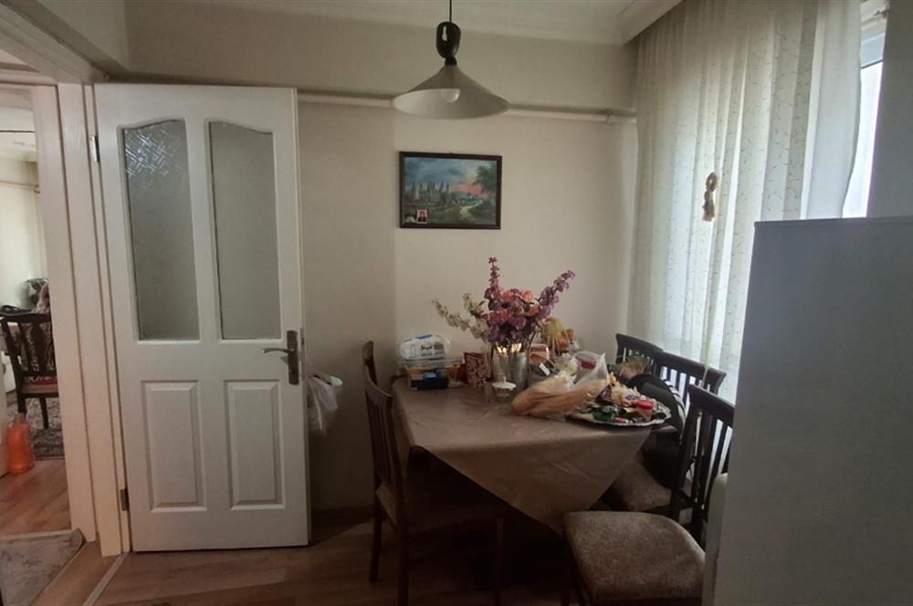 Alaybey İzbana Yürüme Mesafesinde Bakımlı 2+1 Satılık Daire