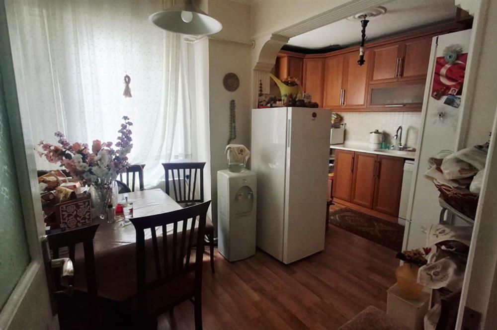 Alaybey İzbana Yürüme Mesafesinde Bakımlı 2+1 Satılık Daire