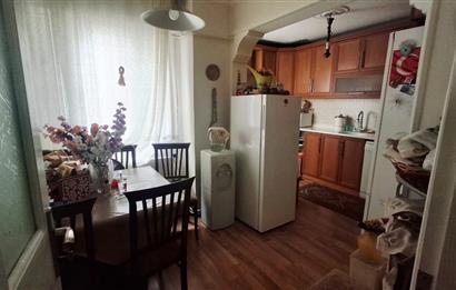 Alaybey İzbana Yürüme Mesafesinde Bakımlı 2+1 Satılık Daire