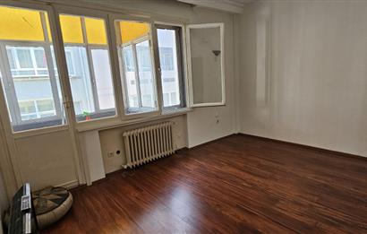 ŞİŞLİ MERKEZ MAHALLESİ PERİHAN SOKAK'TA KİRALIK 3+1 DAİRE