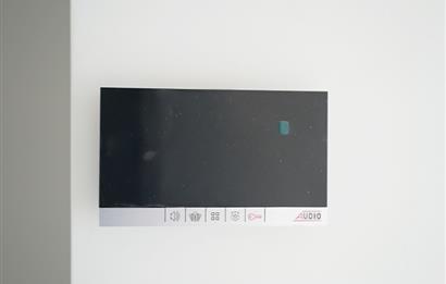 C21 Cius; Hisar’da Özel Bahçeli, Deniz Manzaralı Sıfır 3+1 Daire