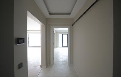 C21 Cius; Hisar’da Özel Bahçeli, Deniz Manzaralı Sıfır 3+1 Daire