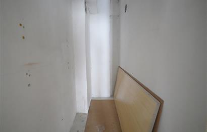 C21 Cius; Eşref Dinçer Mahallesinde Köşe Ara Kat 2+1 Kiralık