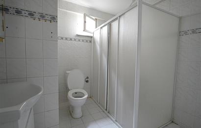 C21 Cius; Eşref Dinçer Mahallesinde Köşe Ara Kat 2+1 Kiralık