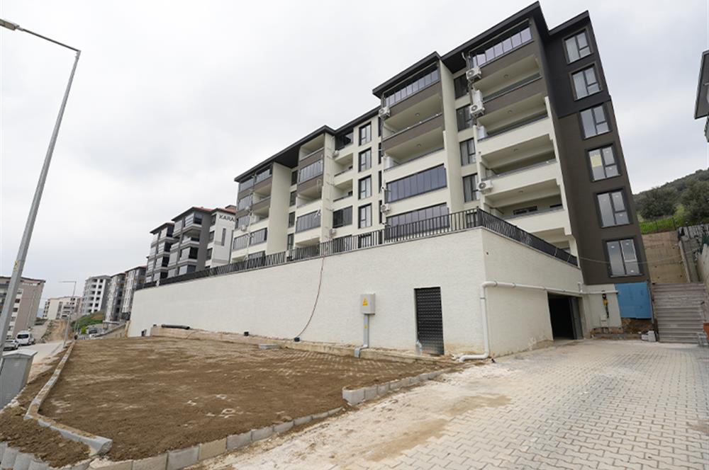 C21 Cius; Hisar’da Özel Bahçeli, Deniz Manzaralı Sıfır 3+1 Daire