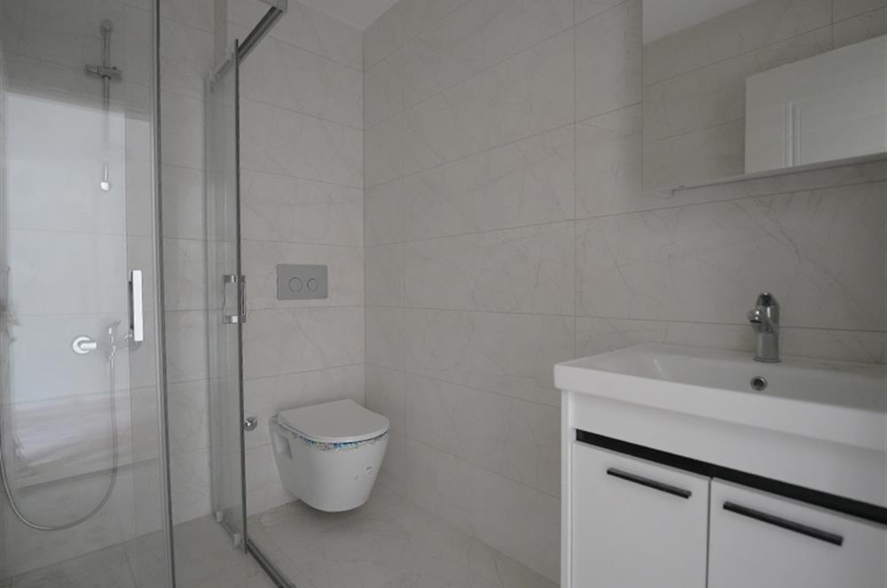 C21 Cius; Hisar’da Özel Bahçeli, Deniz Manzaralı Sıfır 3+1 Daire