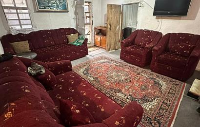 C21 Cius; Fevziye’de Köy İçi İmarlı Çift Cephe 655 m² Satılık Arsa