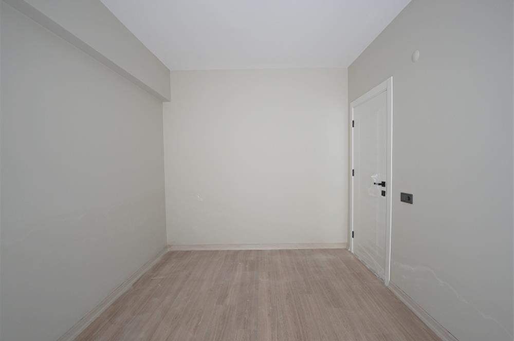 C21 Cius; Hisar’da Özel Bahçeli, Deniz Manzaralı Sıfır 3+1 Daire