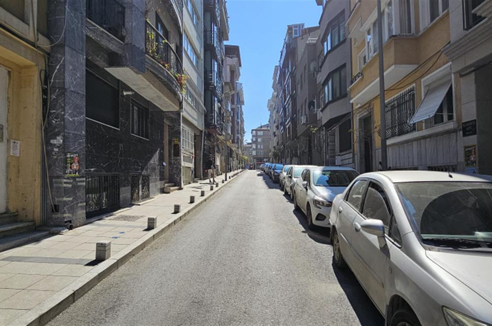 ŞİŞLİ MERKEZ MAHALLESİ PERİHAN SOKAK'TA KİRALIK 3+1 DAİRE