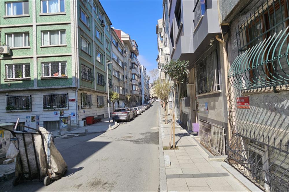 ŞİŞLİ MERKEZ MAHALLESİ PERİHAN SOKAK'TA KİRALIK 3+1 DAİRE