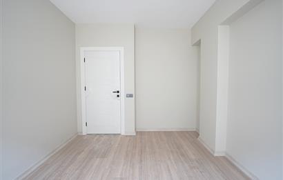 C21 Cius; Hisar’da Özel Bahçeli, Deniz Manzaralı Sıfır 3+1 Daire