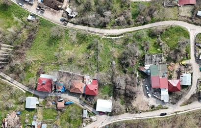 C21 Cius; Fevziye’de Köy İçi İmarlı Çift Cephe 655 m² Satılık Arsa